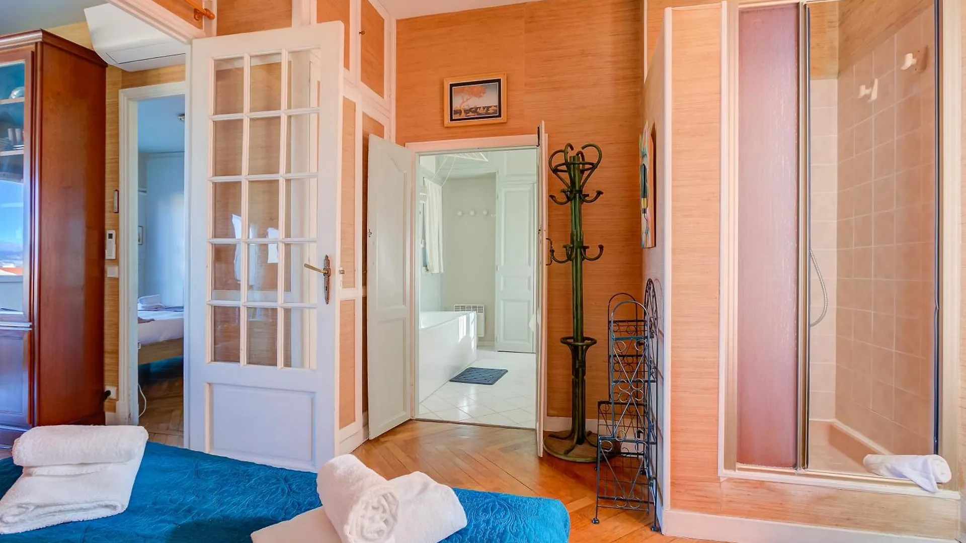 Le 44 Antibes - Sea & Mountain View - Happy Rentals France