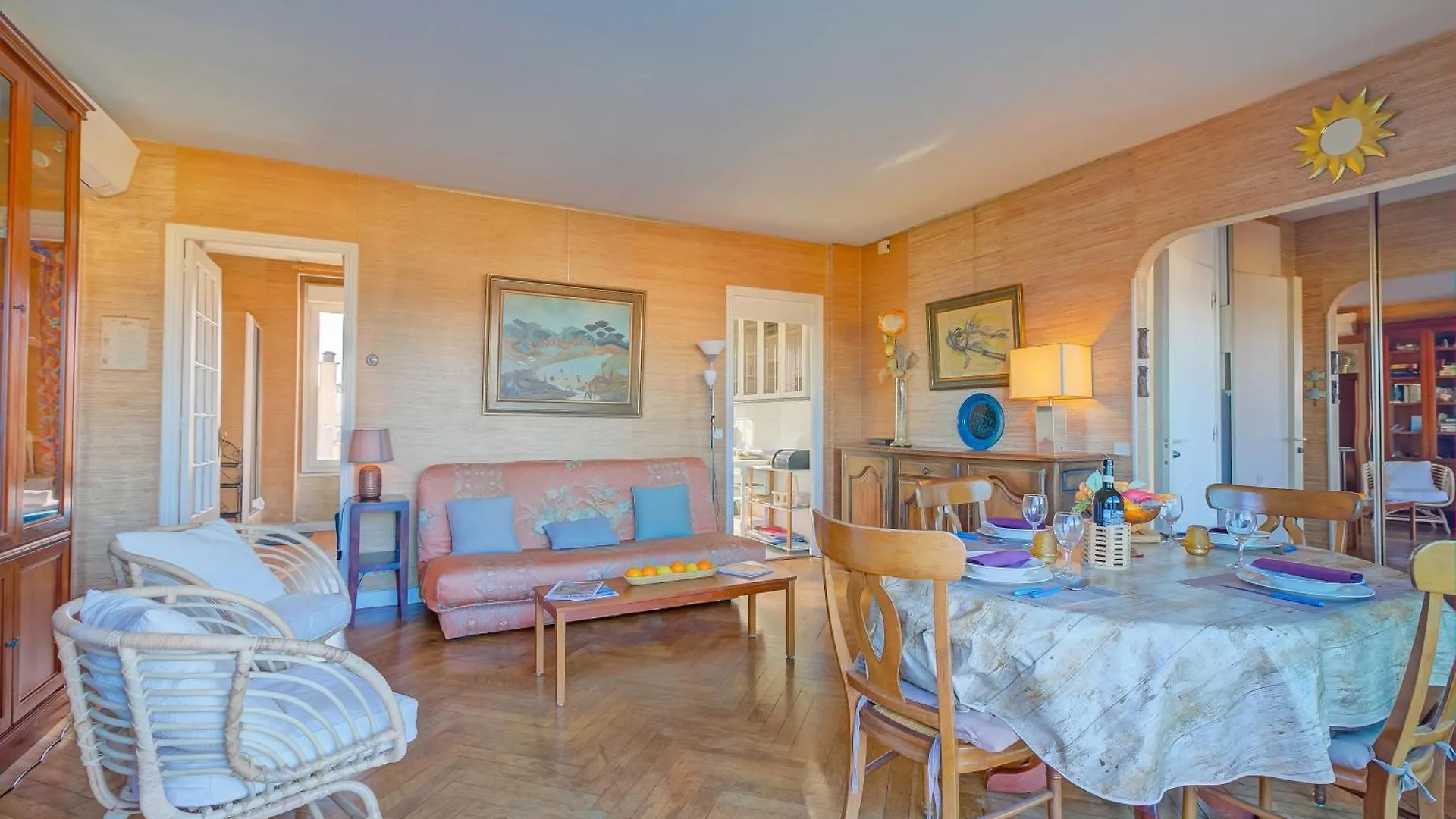 Le 44 Antibes - Sea & Mountain View - Happy Rentals 0*,  France